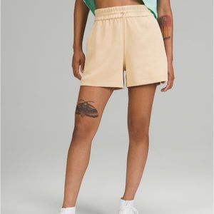 Lululemon Softstreme 4” high rise short